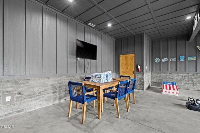 4541 Shangrila Way, Sevierville, TN 37876 - dining area featuring visible vents and concrete floors