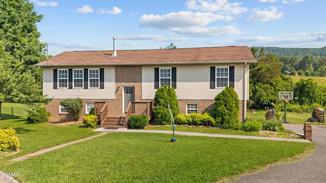 3206 Bativa Garden Ct, Sevierville, TN 37876 - raised ranch with brick siding and a deck