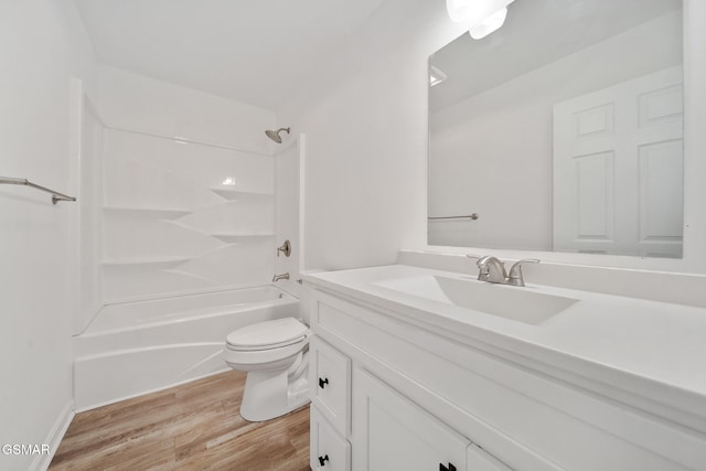 3206 Bativa Garden Ct, Sevierville, TN 37876 - full bath with vanity, toilet, wood finished floors, and bathtub / shower combination