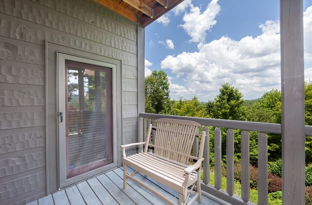 2837 Cedar Falls Way, Sevierville, TN 37862 - view of balcony