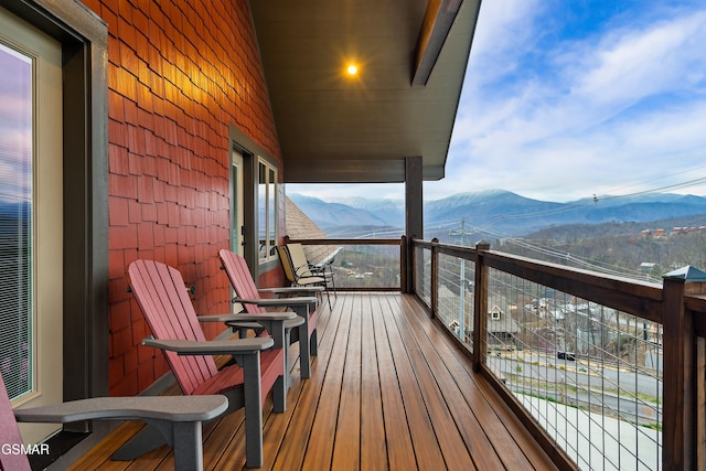 710 Wiley Oakley Dr, Gatlinburg, TN 37738 - balcony with a mountain view