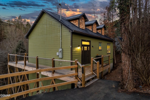 1719 Walker Trl, Sevierville, TN 37876 - view of front of house featuring metal roof