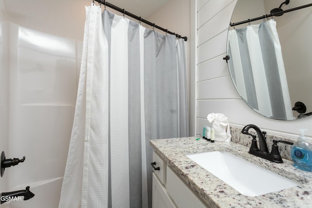 145 W Holly Ridge Rd, Gatlinburg, TN 37738 - full bathroom with vanity and a shower with curtain