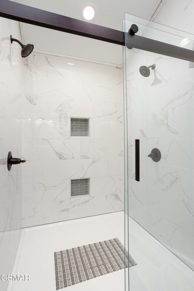 145 W Holly Ridge Rd, Gatlinburg, TN 37738 - full bath with visible vents and a stall shower