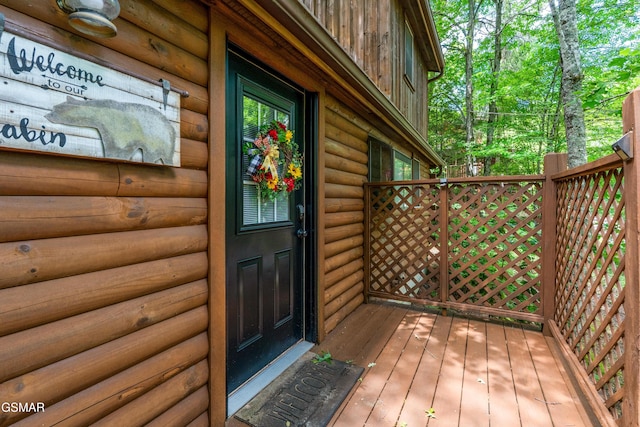 1514 Ridgecrest Dr, Sevierville, TN 37876 - property entrance with faux log siding