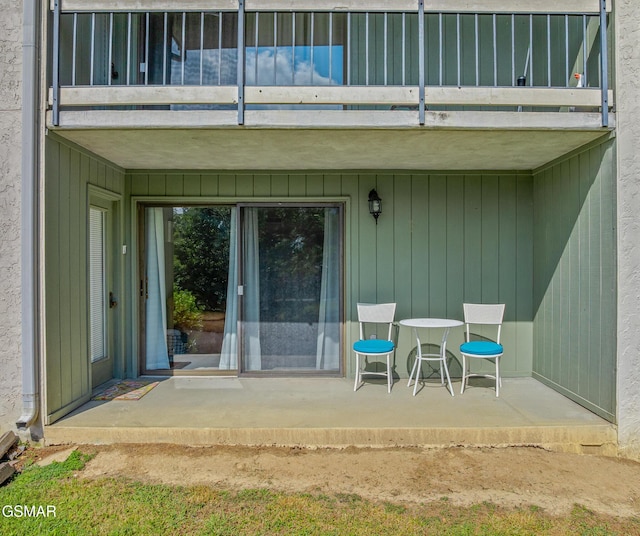 526 Briarcliff Way Apt 102, Pigeon Forge, TN 37863 - doorway to property with a balcony and a patio area