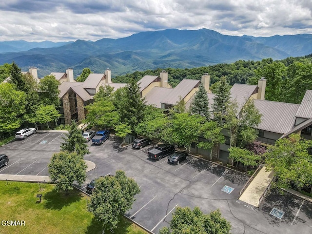 bird's eye view featuring a mountain view