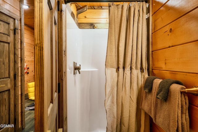 bathroom with curtained shower