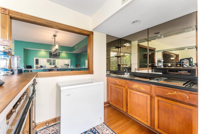 1704 Hidden Hills Rd Unit 504, Gatlinburg, TN 37738 - bathroom with wood finished floors and vanity