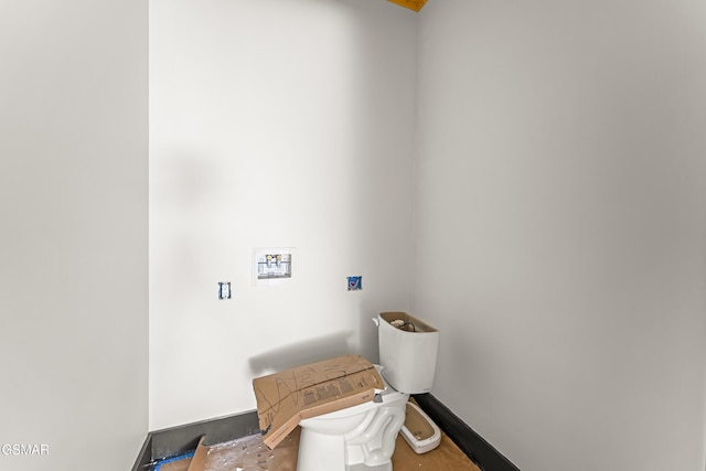 1409 Reedmont Way, Sevierville, TN 37876 - laundry area featuring baseboards