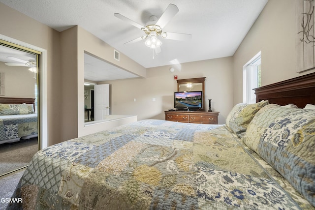 205 Ogle Dr Unit 614, Pigeon Forge, TN 37863 - carpeted bedroom featuring a ceiling fan and a closet