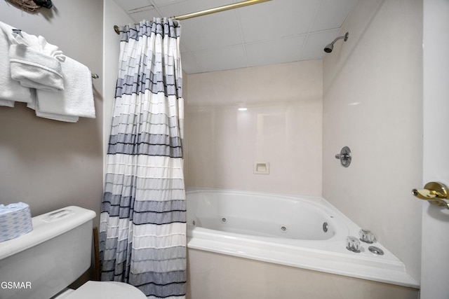 205 Ogle Dr Unit 614, Pigeon Forge, TN 37863 - bathroom with toilet and a combined bath / shower with jetted tub