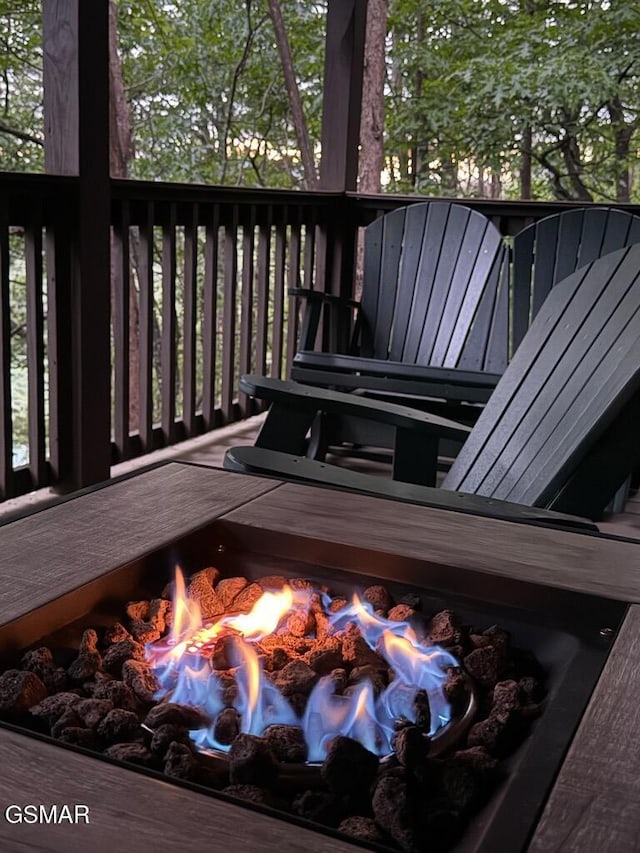 2527 Raccoon Hollow Way, Sevierville, TN 37862 - exterior view of a fire pit