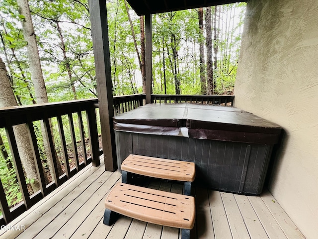 2527 Raccoon Hollow Way, Sevierville, TN 37862 - wooden terrace featuring a hot tub
