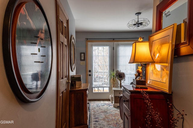 entryway with washer / clothes dryer