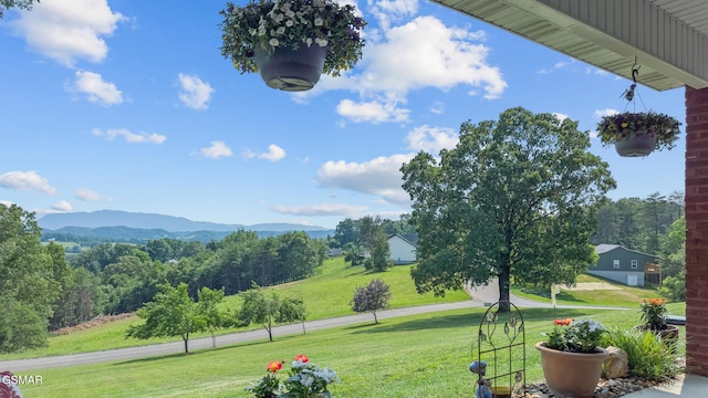 854 River Cliff Dr, Kodak, TN 37764 - view of home's community featuring a lawn and a mountain view