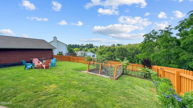 854 River Cliff Dr, Kodak, TN 37764 - view of yard with a garden