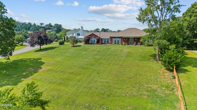 854 River Cliff Dr, Kodak, TN 37764 - single story home featuring a front yard
