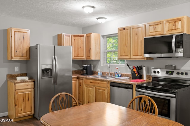 723 Catherine Crisp Dr, Kodak, TN 37764 - photo 7