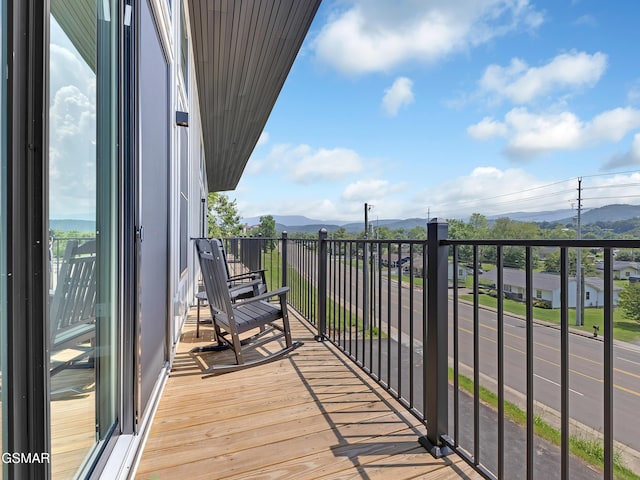3141 Teaster Ln Unit 2, Pigeon Forge, TN 37863 - balcony featuring a mountain view