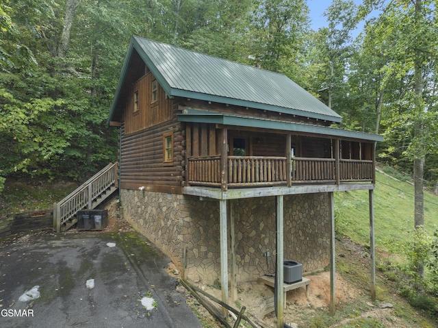 1814 Rhododendron Ln, Sevierville, TN 37876 - exterior space with a balcony and central air condition unit