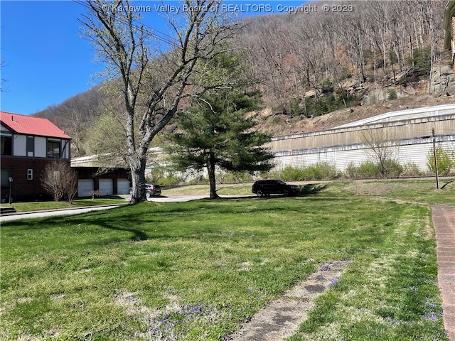 Listing photo 2 for 2402 Washington St E, Charleston WV 25311