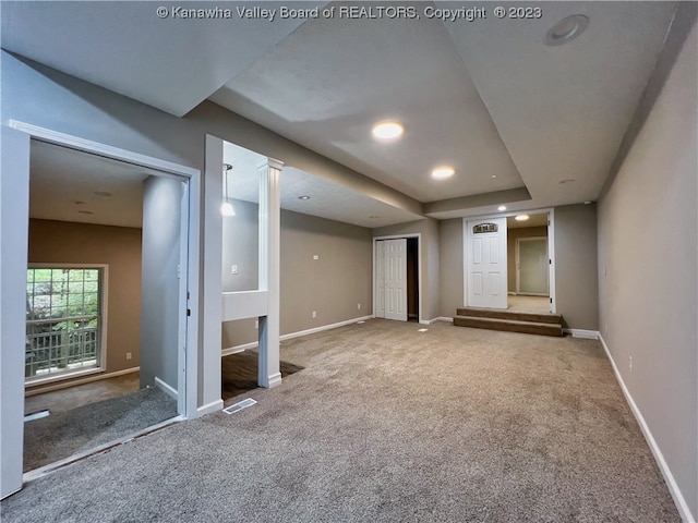 spare room featuring carpet floors