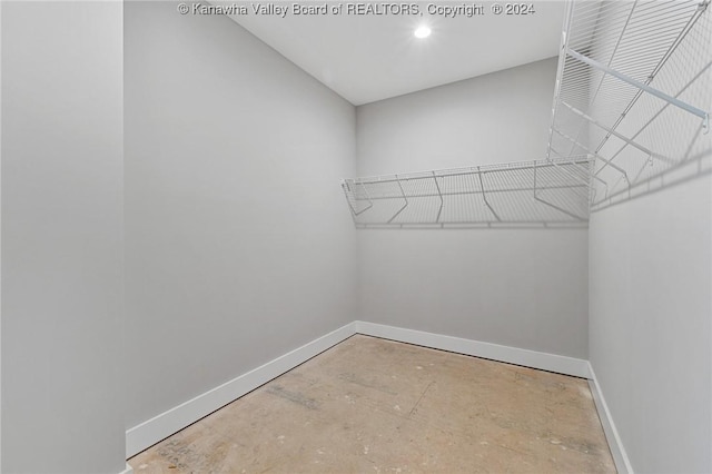 227 Woodland Dr, Milton, WV 25541 - view of walk in closet