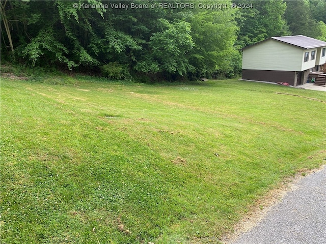 Listing photo 3 for 0 Seneca Dr, Charleston WV 25302