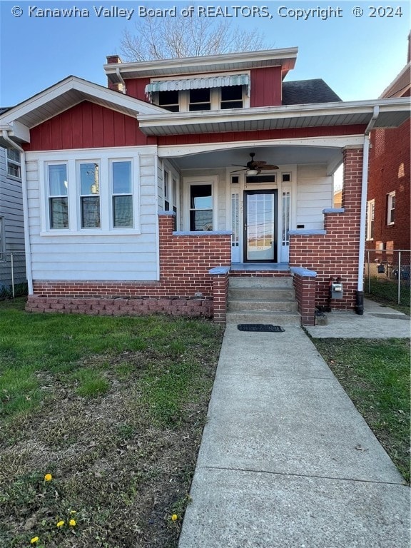 view of front of home with covered porch