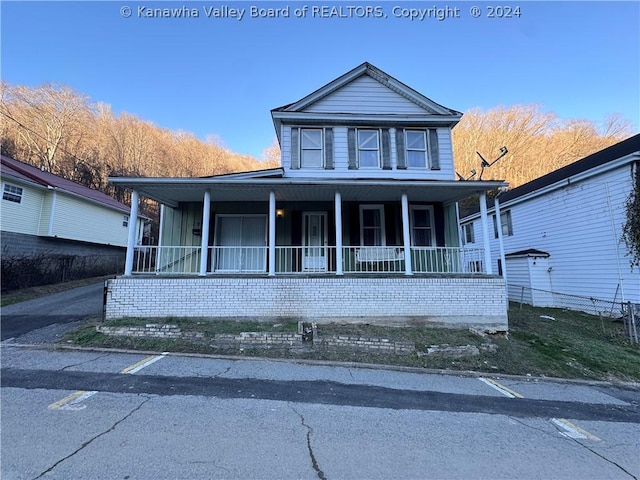 view of front of property with covered porch