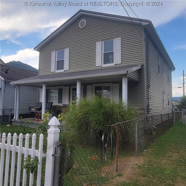 view of front of house featuring a porch