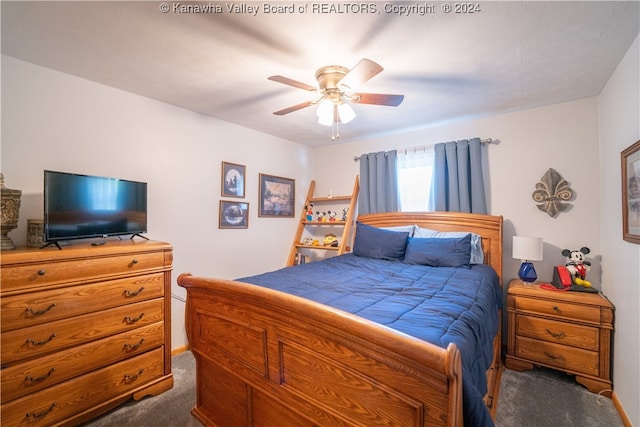 carpeted bedroom featuring ceiling fan