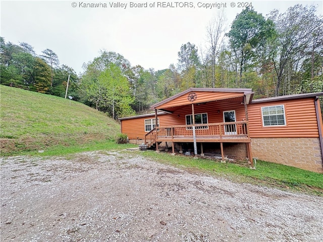 view of front of home featuring a deck