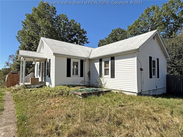 view of single story home