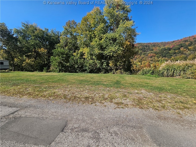 Listing photo 2 for 5509 Starling Dr, Charleston WV 25306