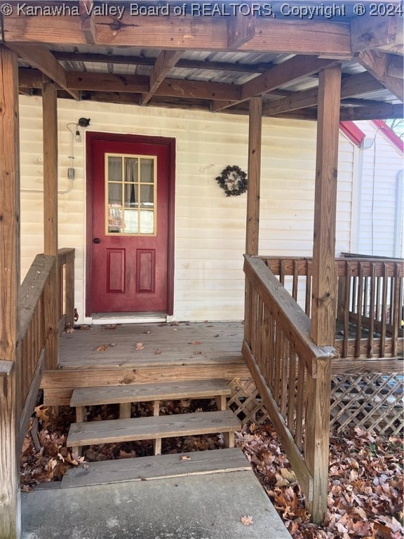 property entrance with a porch