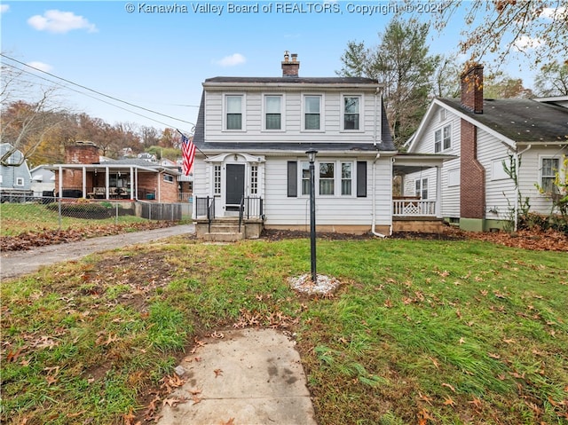 view of front of property with a front yard