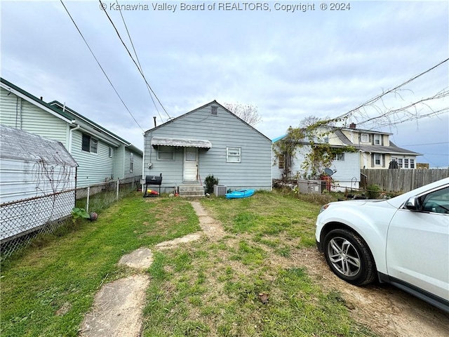 exterior space featuring a yard