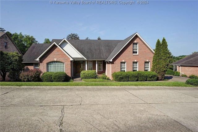 view of front of house