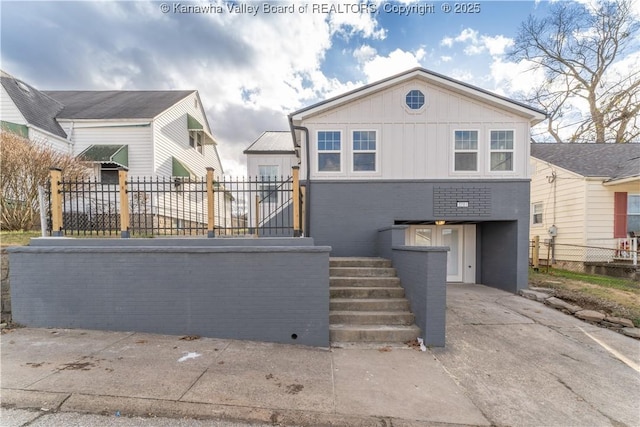 view of front of home featuring a garage