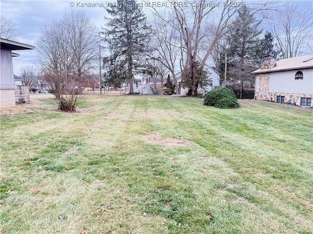 Listing photo 2 for 64 1st Ave, Saint Albans WV 25177