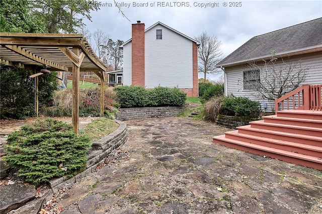 view of yard with a pergola