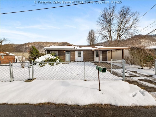 view of front of home with a mountain view