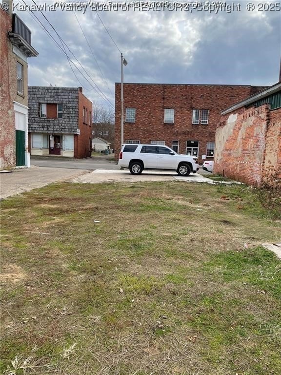 217 Walnut St, Ravenswood, WV 26164 - photo 6