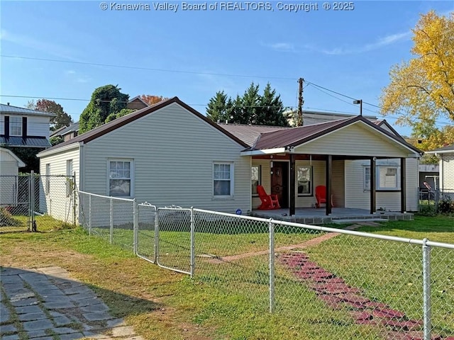 view of front of home featuring a porch and a front lawn