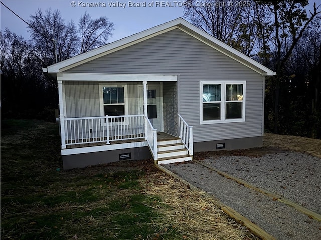 view of front of house with a porch