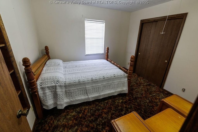 bedroom featuring a closet