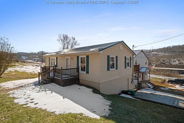 view of front of home