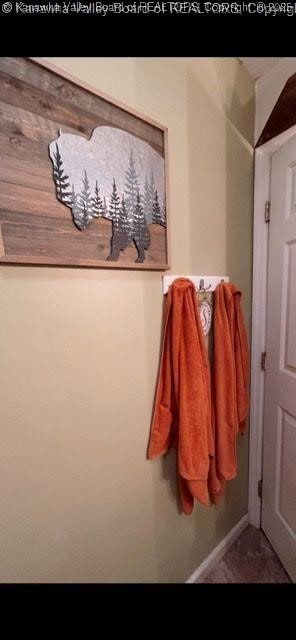 bathroom with baseboards